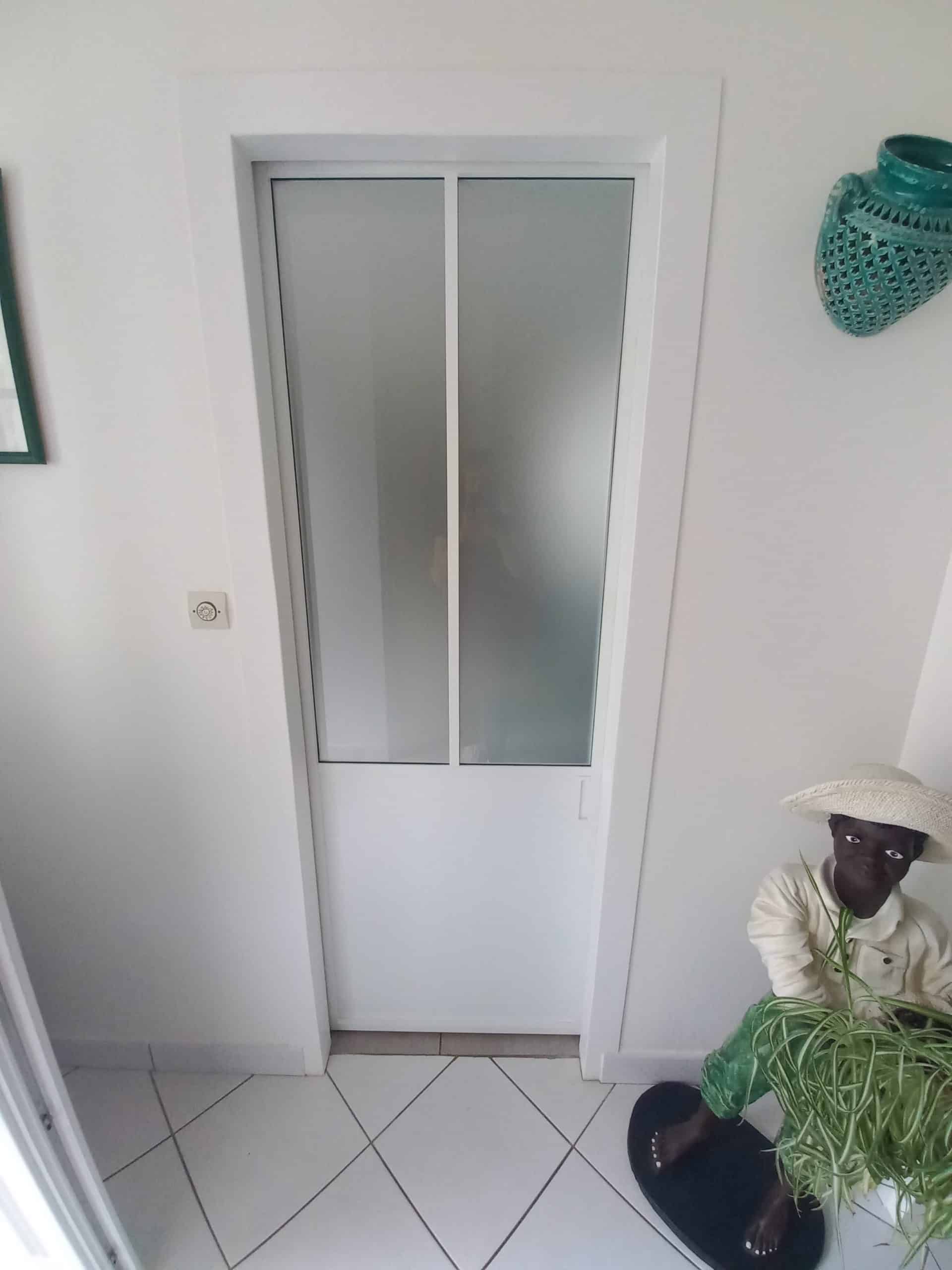 Porte type verrière coulissante aluminium