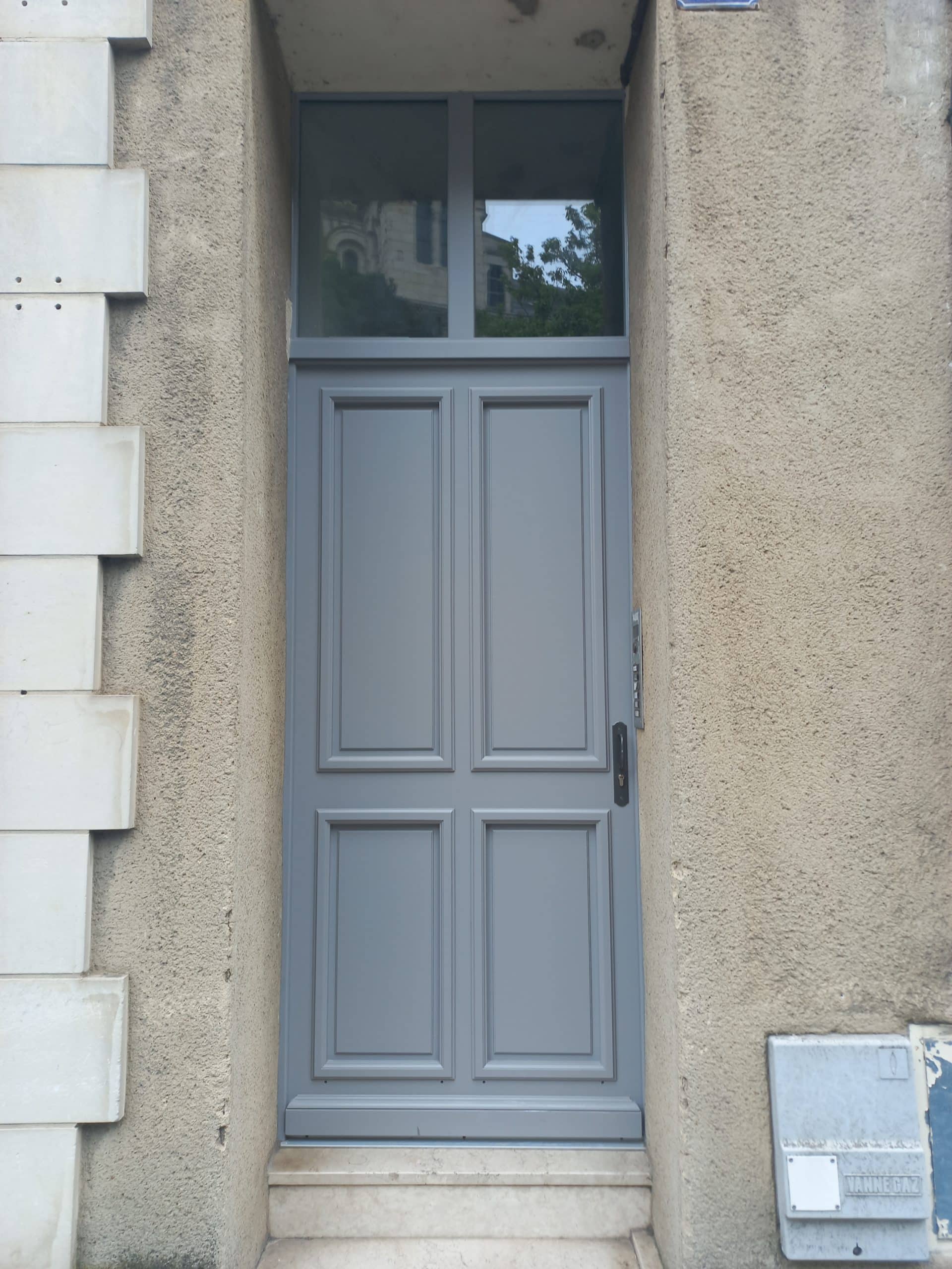 Porte d'entrée bois