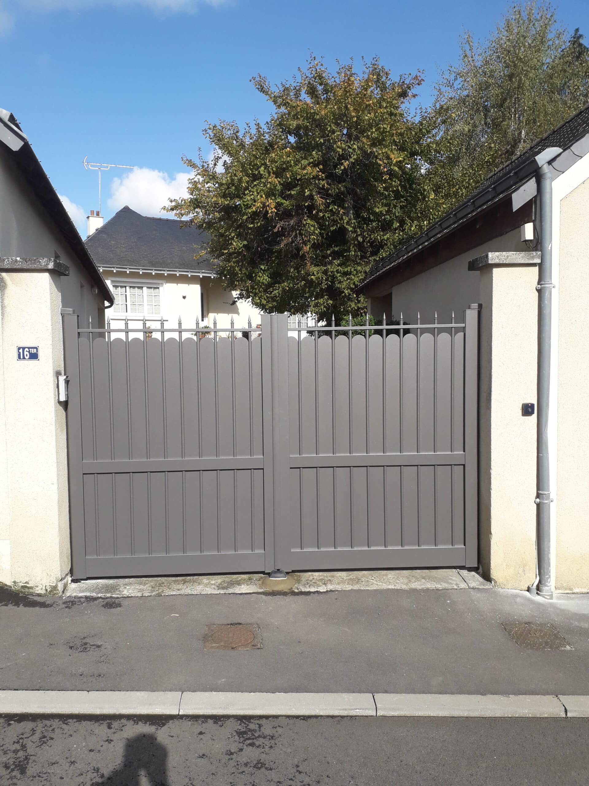 Portail aluminium cfp Baugé