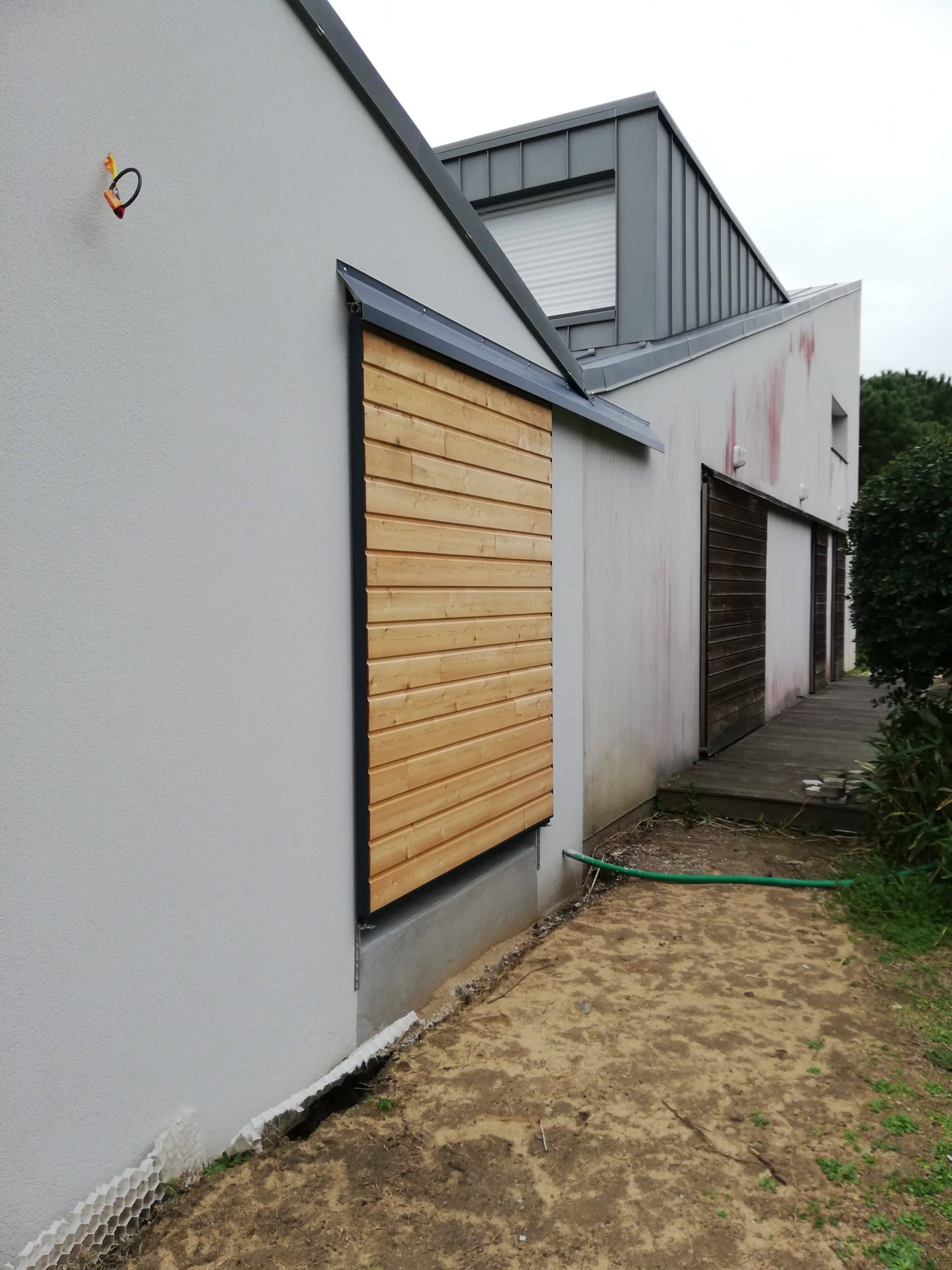 Volets coulissant bois sur cadre acier