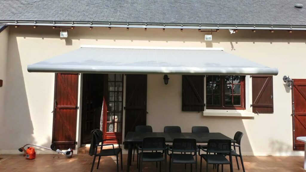 Store banne coffre Felicia