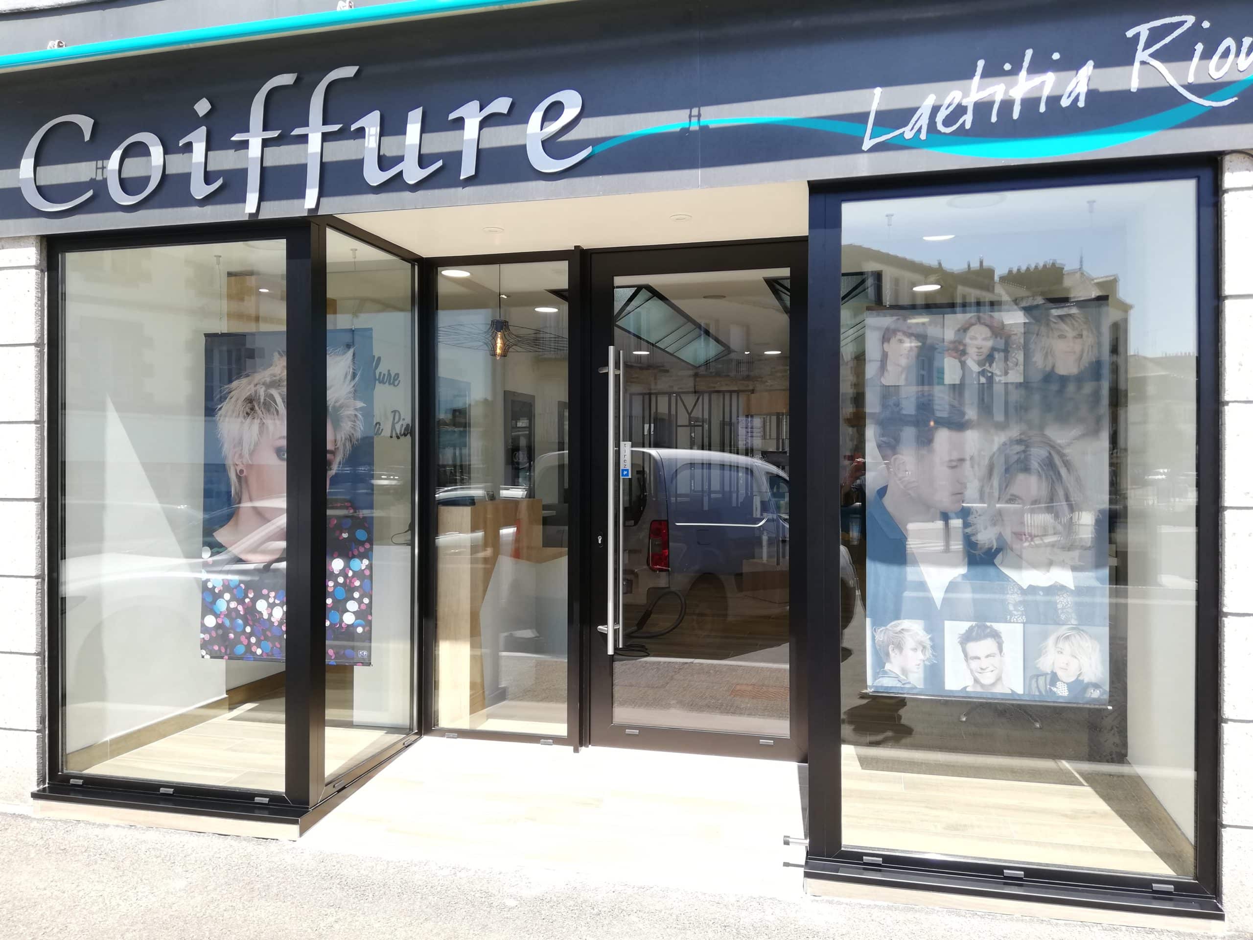 Rénovation devanture de salon de coiffure : Les Ateliers Michel Angers